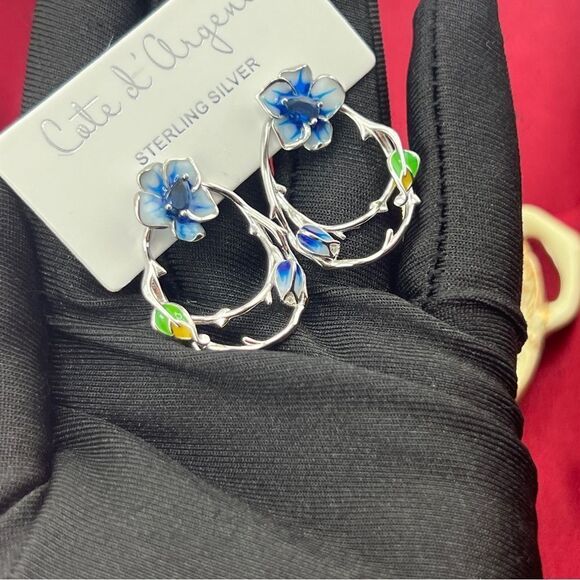 Sterling Silver Floral Hoop Earrings by Cote d’Argent - Picture 6 of 6